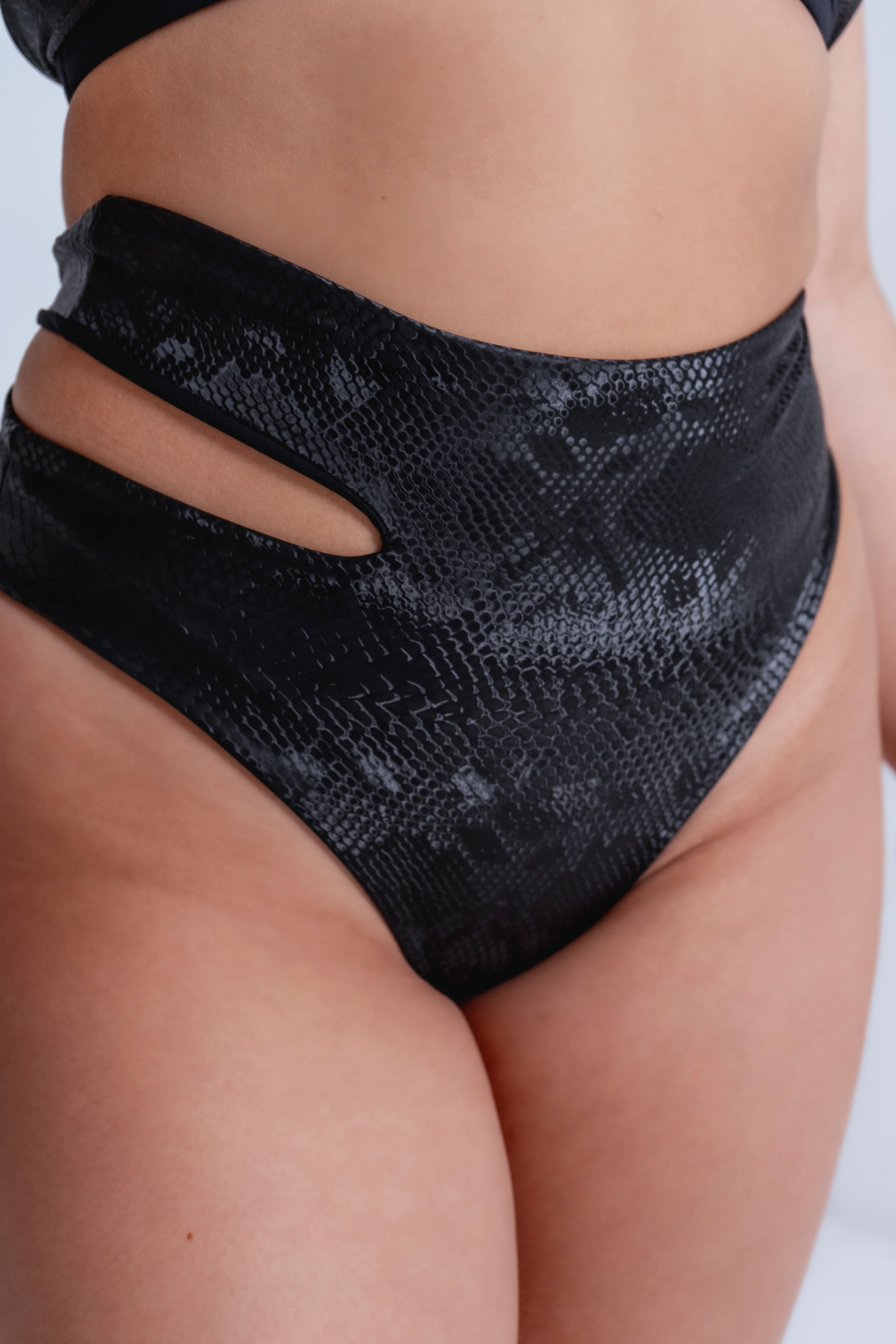 Bottoms “SAUVAGE” - Image 5