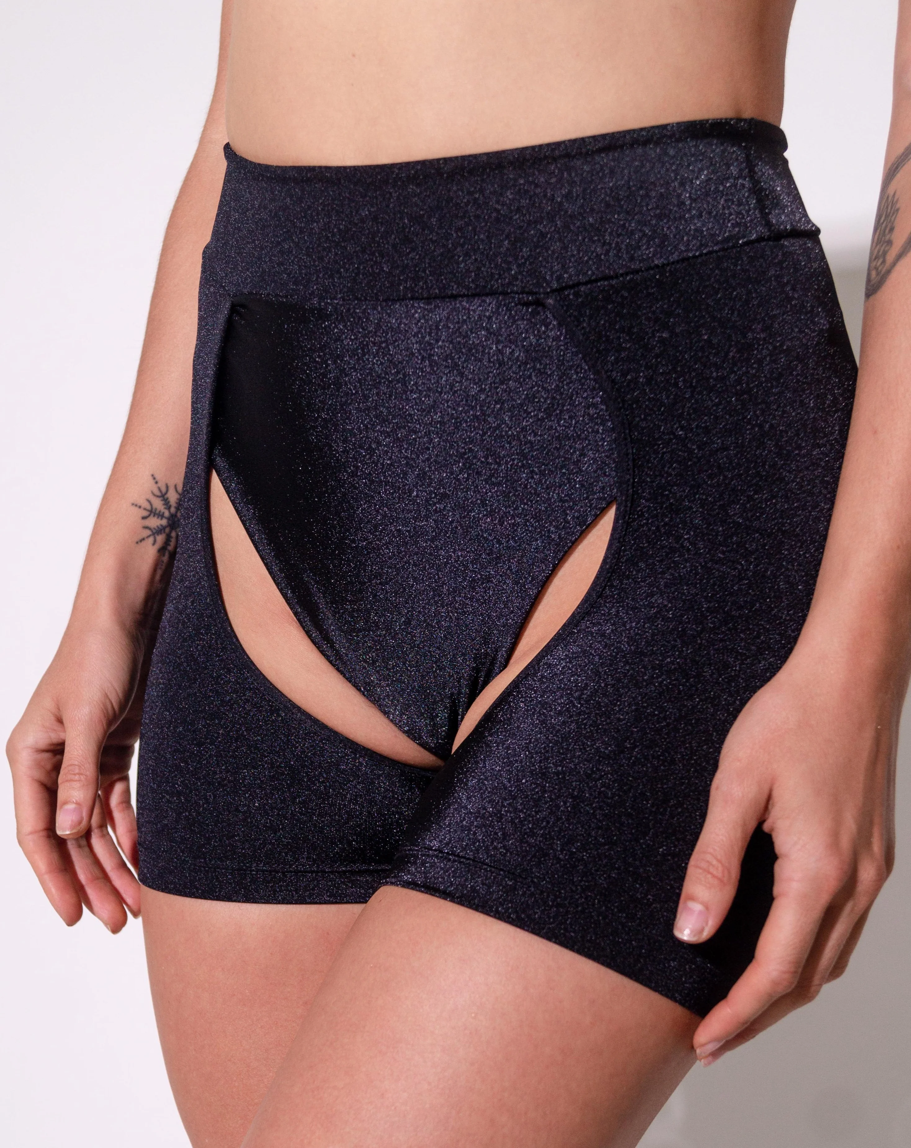 Shorts "FREE TO WONDER" - Image 3